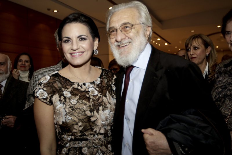 Ολος ο πολιτικός κόσμος τίμησε τη μνήμη του Γιάννη Κεφαλογιάννη -Συγκίνηση και πηγαδάκια [εικόνες] | iefimerida.gr 7