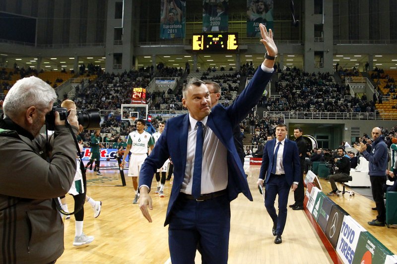 Πανό οπαδών του ΠΑΟ κατά Euroleague: Σταματήστε να στήνετε αγώνες -Αποθέωση Γιασικεβίτσιους [εικόνες & βίντεο] | iefimerida.gr 2