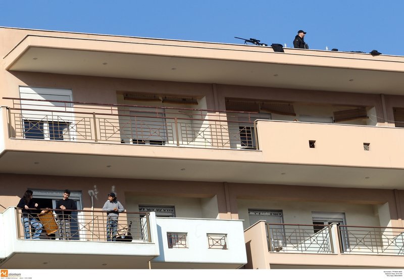 Ελεύθεροι σκοπευτές με το δάχτυλο στη σκανδάλη στη Θεσσαλονίκη -Με την άφιξη του προέδρου του Ισραήλ [εικόνες] | iefimerida.gr 2