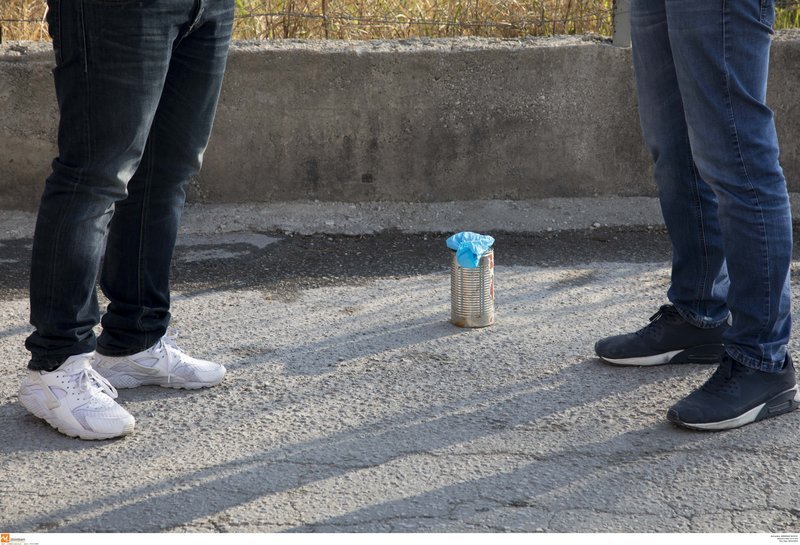 Κινηματογραφική ληστεία σε ΕΛΤΑ Θεσσαλονίκης -Ψέκασαν τον οδηγό και πήραν το βαν | iefimerida.gr 2