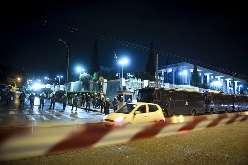 Αντιφασιστική πορεία πριν τη συγκέντρωση της Χρυσής Αυγής [εικόνες & βίντεο] | iefimerida.gr 1