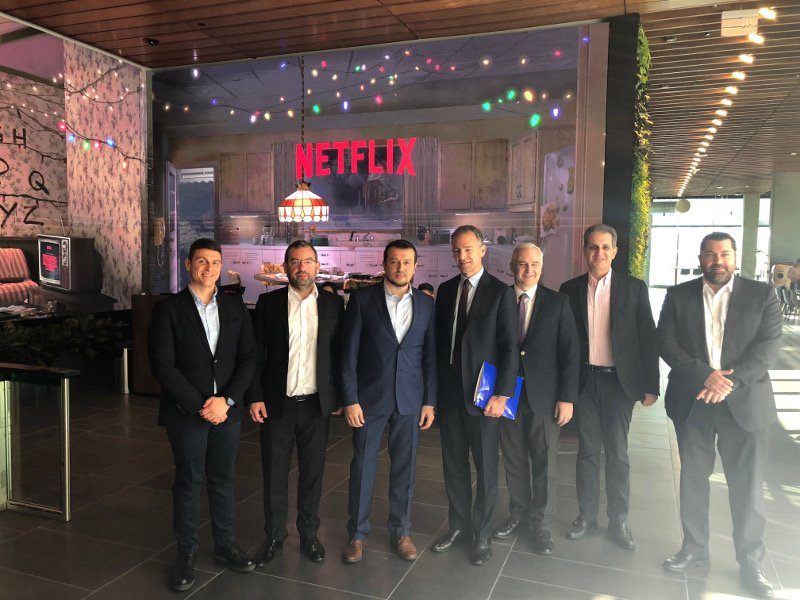 Ο Νίκος Παππάς στα στούντιο της Netflix, της Disney και της Paramount στο Λος Αντζελες | iefimerida.gr 2
