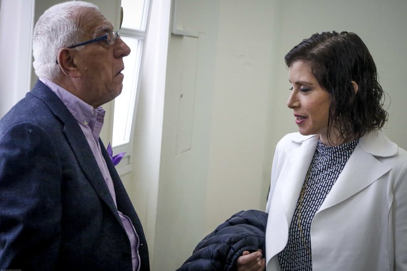 To παρασκήνιο της ΚΟ της ΝΔ: Η ποσέτ Κακλαμάνη και το wet look της Ασημακοπούλου [εικόνες] | iefimerida.gr 19