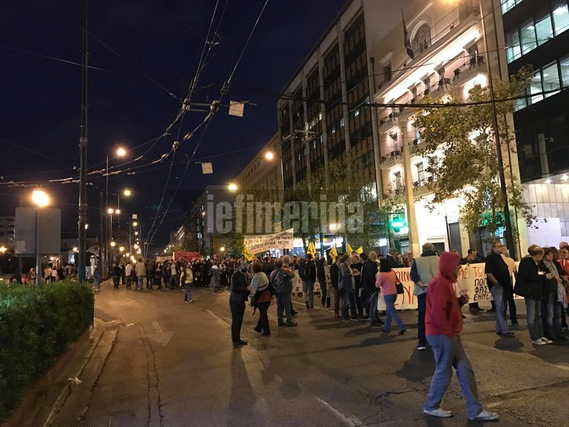 Αντιφασιστική πορεία στο κέντρο της Αθήνας -Κυκλοφοριακό «έμφραγμα» για αρκετές ώρες [εικόνες & βίντεο] | iefimerida.gr 9