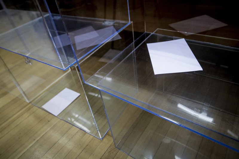 Υπόθεση Novartis: Αυτές είναι οι δέκα διαφανείς κάλπες που θα στηθούν στη Βουλή [εικόνες] | iefimerida.gr 3