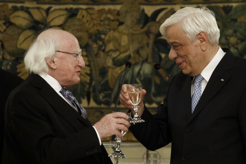 Παυλόπουλος στον Ιρλανδό πρόεδρο: Μένουμε στο ευρωπαϊκό σκάφος με θυσίες για τους λαούς μας [εικόνες] | iefimerida.gr 0