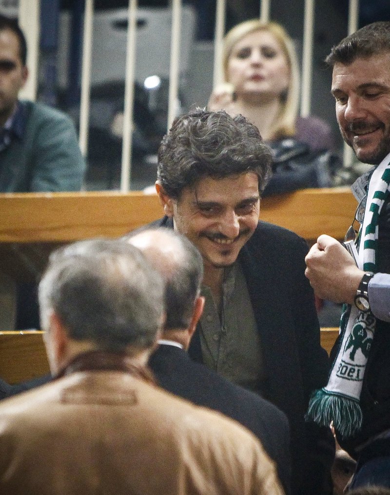 Στο ΟΑΚΑ για το ντέρμπι ο Δημήτρης Γιαννακόπουλος [εικόνες] | iefimerida.gr 2