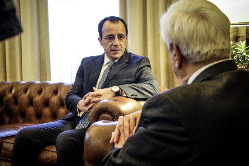 Συνάντηση Παυλόπουλου με Κύπριο ΥΠΕΞ: Χρέος της Τουρκίας να σέβεται το Διεθνές Δίκαιο | iefimerida.gr 1