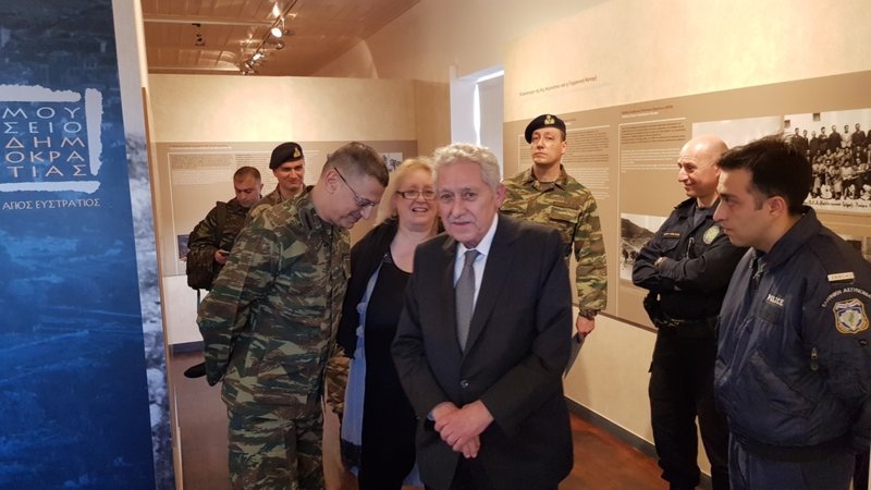 Στον ακριτικό Aϊ Στράτη ο Κουβέλης -«Εδώ υπερασπίζονται την ακεραιότητα της χώρας» [εικόνες] | iefimerida.gr 4