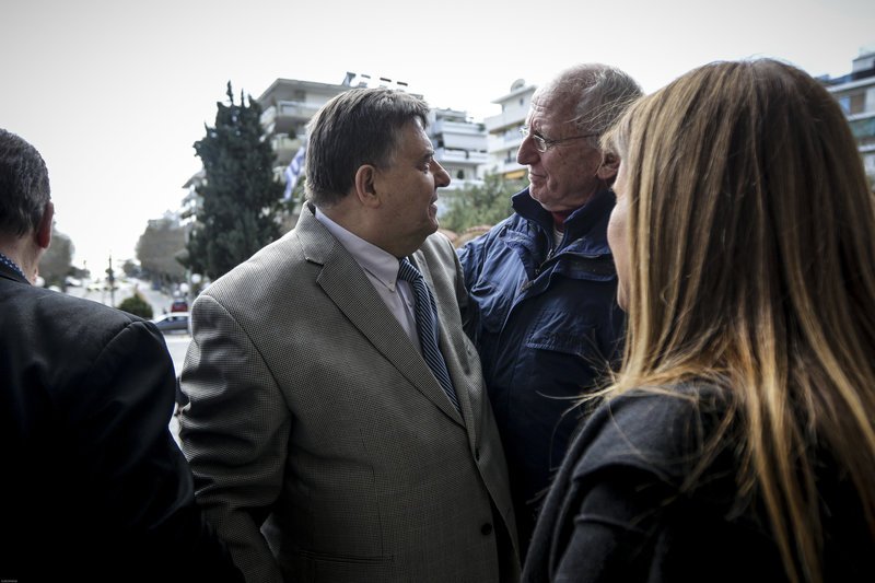 Ηταν όλοι εκεί για το τελευταίο αντίο στον Χρήστο Πασαλάρη [εικόνες] | iefimerida.gr 5