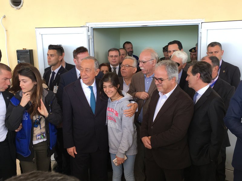 Κέντρο φιλοξενίας προσφύγων επισκέφθηκε ο Πορτογάλος πρόεδρος [εικόνες] | iefimerida.gr 1