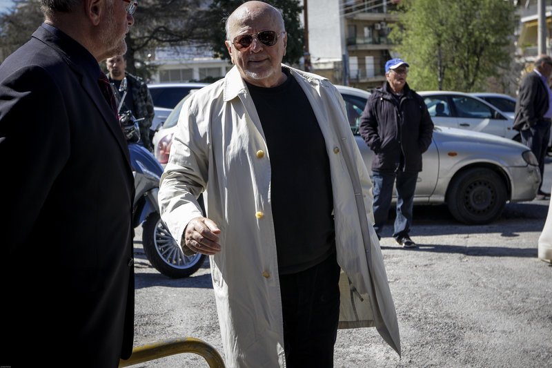 Ολοι οι ηθοποιοί στο τελευταίο αντίο στον Χρήστο Σιμαρδάνη [εικόνες] | iefimerida.gr 29