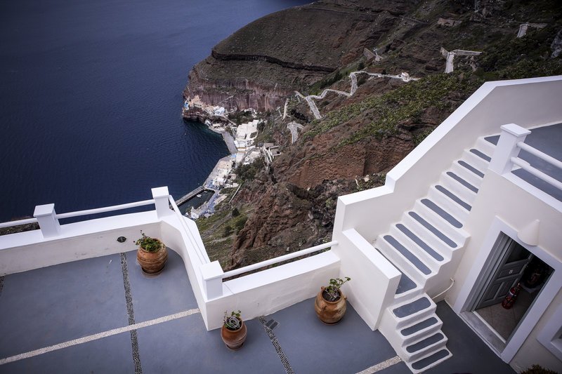 Ετοιμη για το Πάσχα η Σαντορίνη -Ασβεστώθηκαν τα σοκάκια, στους φούρνους τα μελιτίνια [εικόνες] | iefimerida.gr 8