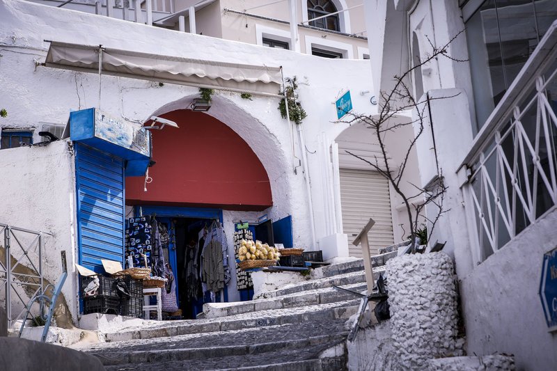 Ετοιμη για το Πάσχα η Σαντορίνη -Ασβεστώθηκαν τα σοκάκια, στους φούρνους τα μελιτίνια [εικόνες] | iefimerida.gr 7