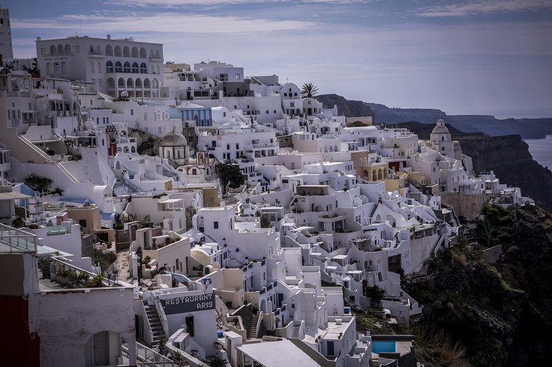 Ετοιμη για το Πάσχα η Σαντορίνη -Ασβεστώθηκαν τα σοκάκια, στους φούρνους τα μελιτίνια [εικόνες] | iefimerida.gr 4