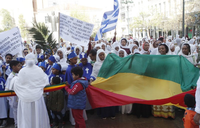 Κόπτες της Αιθιοπίας στη Μητρόπολη Αθηνών για τον εορτασμό των Βαΐων- Ντυμένοι στα λευκά και γαλάζια [εικόνες] | iefimerida.gr 7