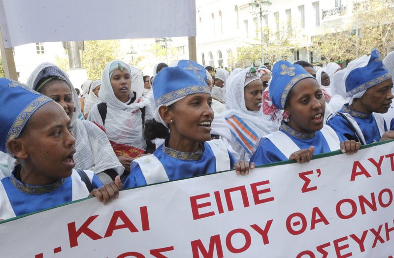 Κόπτες της Αιθιοπίας στη Μητρόπολη Αθηνών για τον εορτασμό των Βαΐων- Ντυμένοι στα λευκά και γαλάζια [εικόνες] | iefimerida.gr 0