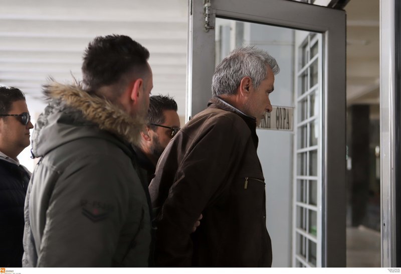 Αυτός είναι ο 58χρονος στο Ωραιόκαστρο που κρατούσε ομήρους τα ξαδέλφια του [εικόνες] | iefimerida.gr 1