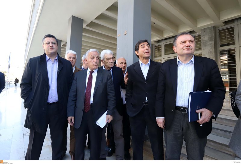 Θεσσαλονίκη: Στον εισαγγελέα Τζιτζικώστας και δήμαρχοι για το νερό [εικόνες] | iefimerida.gr 5