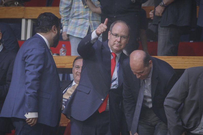 Στις κερκίδες του ΟΑΚΑ για το ΑΕΚ-Μονακό ο πρίγκιπας Αλβέρτος [εικόνες] | iefimerida.gr 5