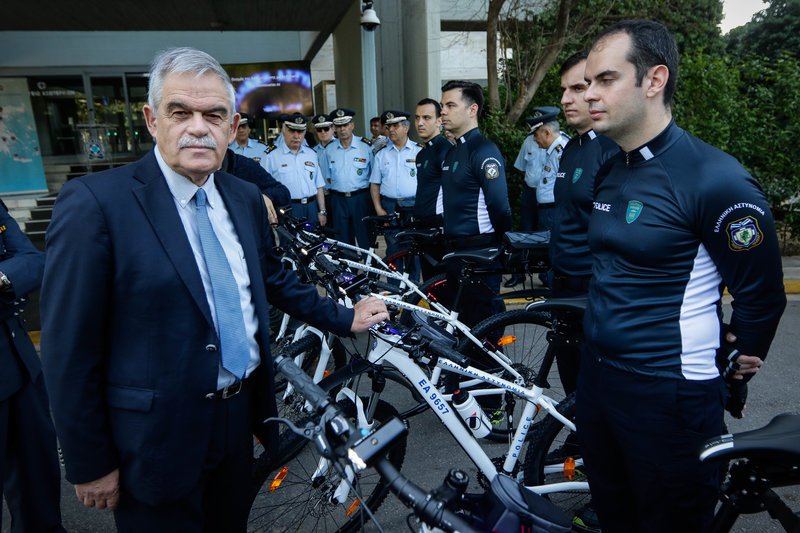 Με 64 νέα ηλεκτροκίνητα ποδήλατα η ΕΛ.ΑΣ. σε πόλεις και νησιά [εικόνες] | iefimerida.gr 3