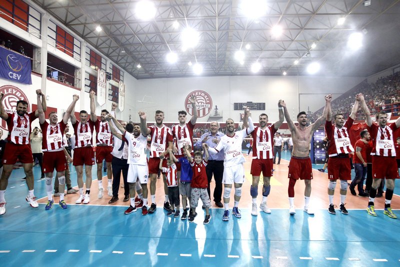 Volleyleague: Πρωταθλητής ο Ολυμπιακός, 3-0 τον ΠΑΟΚ [εικόνες] | iefimerida.gr 0