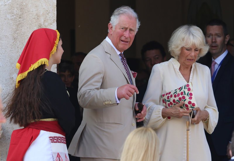 Πώς αντέδρασε ο Κάρολος όταν τον ρώτησαν στην Κρήτη για τον γάμο του Χάρι [εικόνες] | iefimerida.gr 1