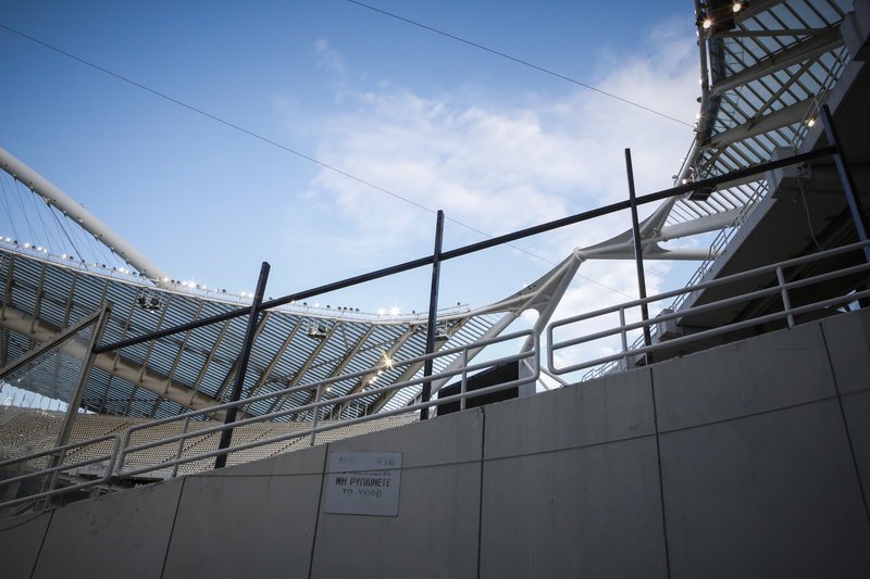 Θυμίζει... φρούριο το ΟΑΚΑ -Κιγκλιδώματα και συρματοπλέγματα παντού [εικόνες] | iefimerida.gr 0