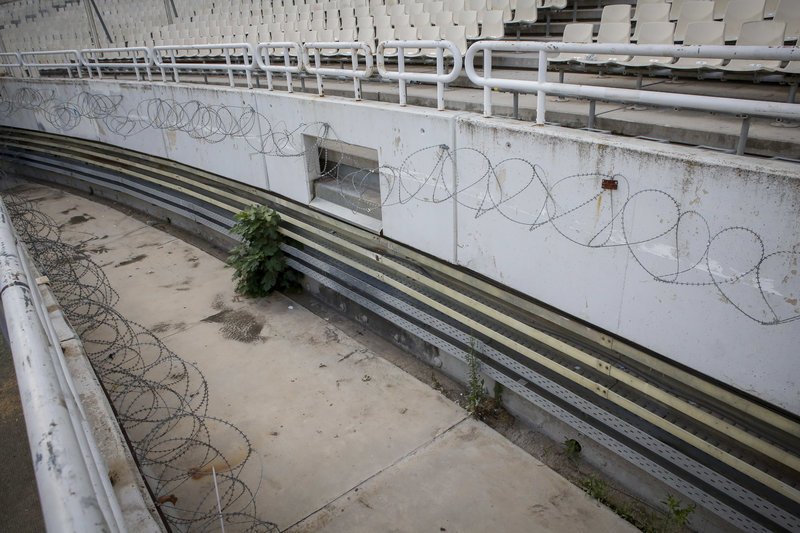 Θυμίζει... φρούριο το ΟΑΚΑ -Κιγκλιδώματα και συρματοπλέγματα παντού [εικόνες] | iefimerida.gr 6