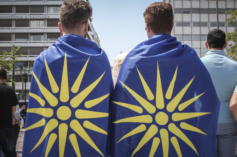 Συγκέντρωση στο κέντρο της Αθήνας για τους 2 στρατιωτικούς [εικόνες & βίντεο] | iefimerida.gr 10