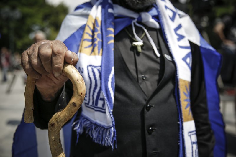 Συγκέντρωση στο κέντρο της Αθήνας για τους 2 στρατιωτικούς [εικόνες & βίντεο] | iefimerida.gr 11