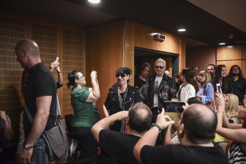 Στην Αθήνα οι Scorpions -Η ζέστη, το Καλλιμάρμαρο, ο Πλάτωνας, τα κρασιά [εικόνες] | iefimerida.gr 0