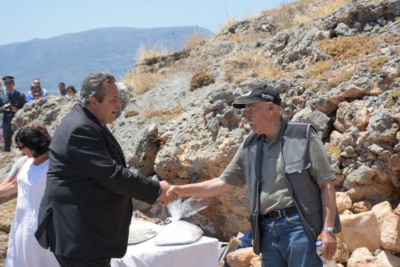 Ο Καμμένος εγκαινίασε ανακαινισμένο φάρο στη Μονεμβασιά [εικόνες] | iefimerida.gr 2