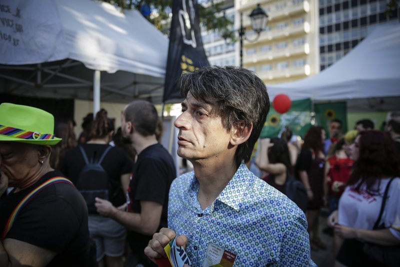 Athens Pride, Παρούσα: Ξέφρενο πάρτι με πολύχρωμες παρουσίες [εικόνες & βίντεο] | iefimerida.gr 3