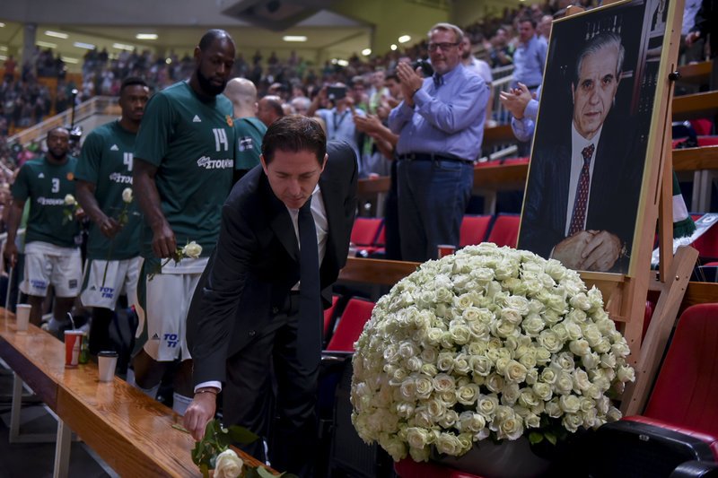 Ράγισαν καρδιές στο ΟΑΚΑ για τον Παύλο Γιαννακόπουλο [εικόνες & βίντεο] | iefimerida.gr 11