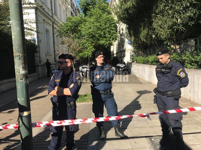 Λήξη συναγερμού στο υπουργείο Εξωτερικών -Το ύποπτο δέμα είχε μέσα πιεσόμετρο [εικόνες] | iefimerida.gr 1