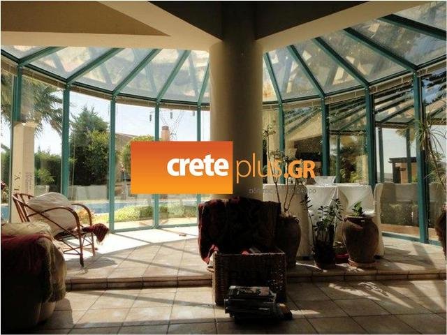 Βίλα- «παλάτι» στο Ηράκλειο νοίκιασε ο Λουτσιάνο Γκαλέτι [εικόνες] | iefimerida.gr 2