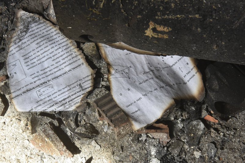 Εικόνες καταστροφής από το Λύρειο Ιδρυμα -Στάχτη και αποκαΐδια [εικόνες]  | iefimerida.gr 4