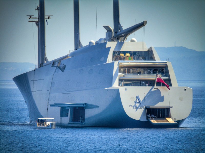 Η διαστημική θαλαμηγός Ρώσου μεγιστάνα άραξε στην Κέρκυρα -Η τιμή της αγγίζει τα 390 εκατ. ευρώ [εικόνες] | iefimerida.gr 1