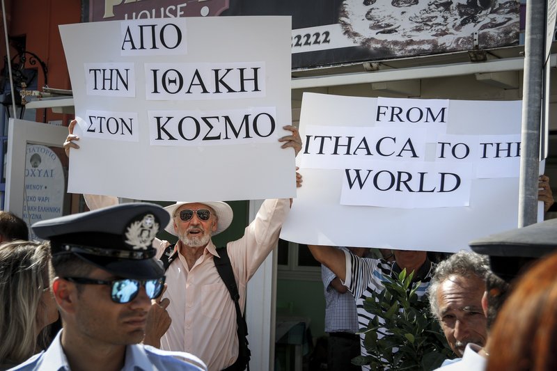 Έφτασε με ελικόπτερο στην Ιθάκη ο Τσίπρας, με Περιστέρα | iefimerida.gr 3