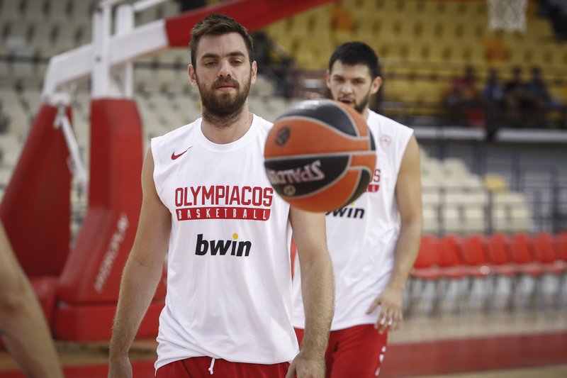 Μπλατ: «Είναι πιο ωραίο να είσαι μαζί με τον Σπανούλη, παρά αντίπαλός του» [εικόνες] | iefimerida.gr 2