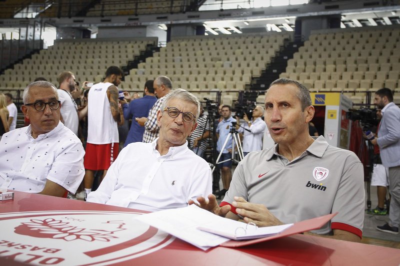 Μπλατ: «Είναι πιο ωραίο να είσαι μαζί με τον Σπανούλη, παρά αντίπαλός του» [εικόνες] | iefimerida.gr 9