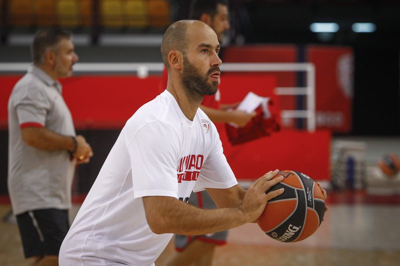 Μπλατ: «Είναι πιο ωραίο να είσαι μαζί με τον Σπανούλη, παρά αντίπαλός του» [εικόνες] | iefimerida.gr 8