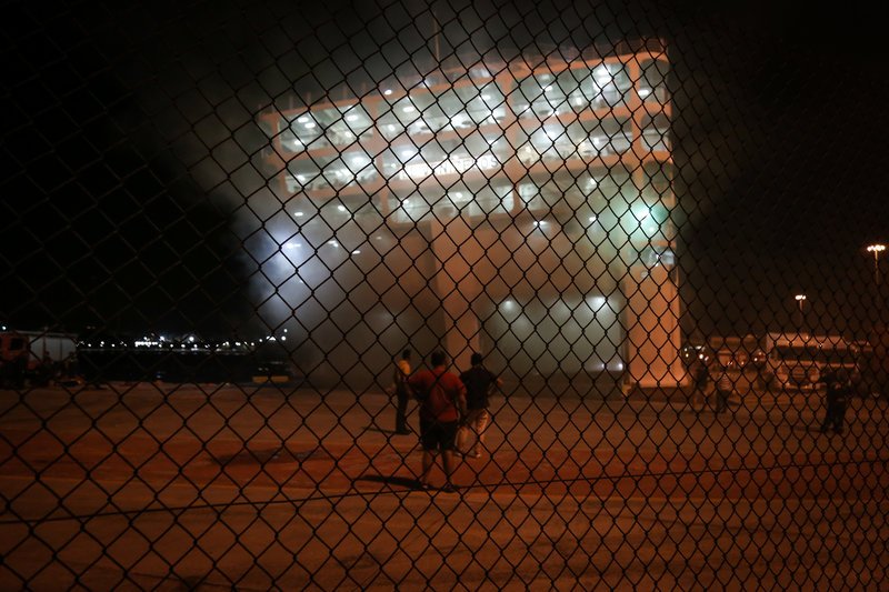 Το πλοίο, λόγω των ιδιαίτερων συνθηκών στο εσωτερικό του, έχει μετατραπεί σε καμίνι