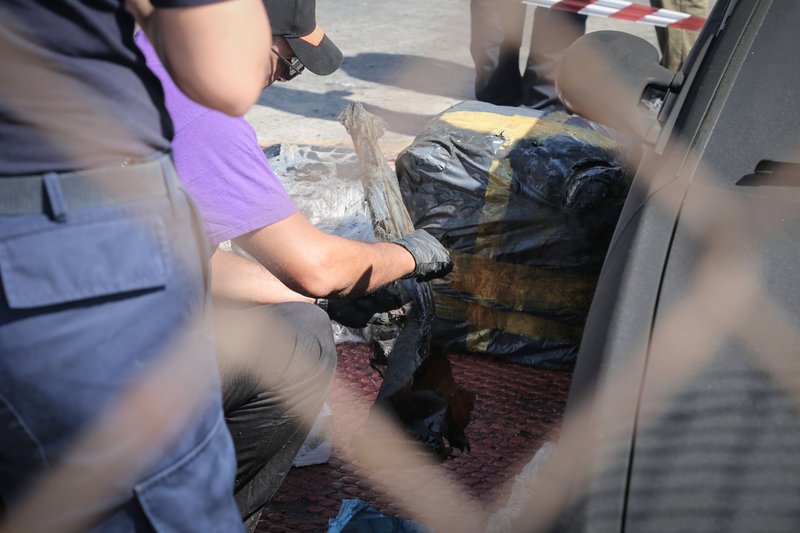 Να υπενθυμίσουμε πως στο πλοίο εκδηλώθηκε φωτιά στο τρίτο γκαράζ του, ενώ κατευθυνόταν το βράδυ της περασμένης Τρίτης για τα Χανιά κοντά στη νησίδα του Αγ. Γεωργίου