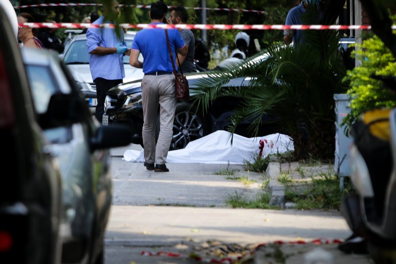 Μαφιόζικο χτύπημα στο Ψυχικό -Ενέδρα θανάτου σε 57χρονο φαρμακοποιό [εικόνες & βίντεο] | iefimerida.gr 1