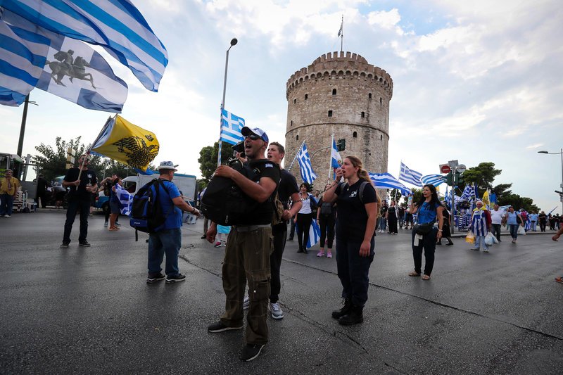 Συλλαλητήριο για τη Μακεδονία: Πλήθος κόσμου στον Λευκό Πύργο -«Φρούριο» η Θεσσαλονίκη [εικόνες & βίντεο] | iefimerida.gr 18