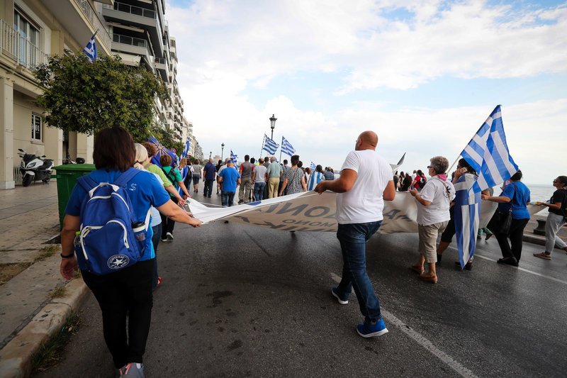 Συλλαλητήριο για τη Μακεδονία: Πλήθος κόσμου στον Λευκό Πύργο -«Φρούριο» η Θεσσαλονίκη [εικόνες & βίντεο] | iefimerida.gr 19