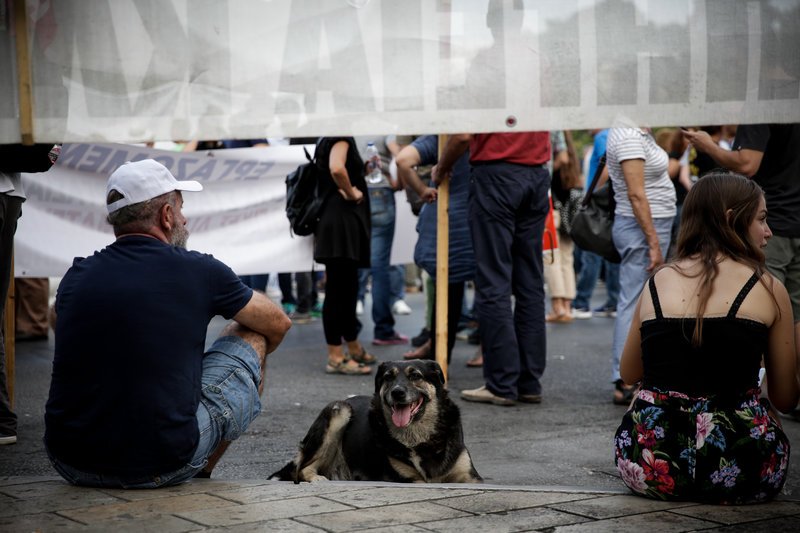 ΔΕΘ: Σε εξέλιξη το συλλαλητήριο ΓΣΕΕ-ΑΔΕΔΥ [εικόνες] | iefimerida.gr 2