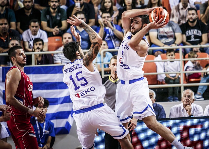 Προκριματικά Μουντομπάσκετ 2019: Η Ελλάδα έριξε... τάπα (70-63) στη Σερβία και πάει Κίνα [εικόνες & βίντεο] | iefimerida.gr 3